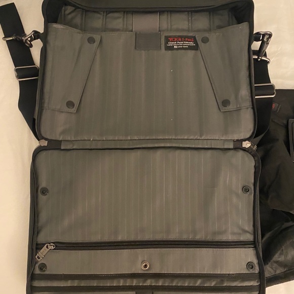 TUMI Leather Expandable Laptop Brief - Picture 5 of 7